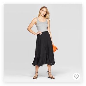 A New Day - Black pleated midi skirt